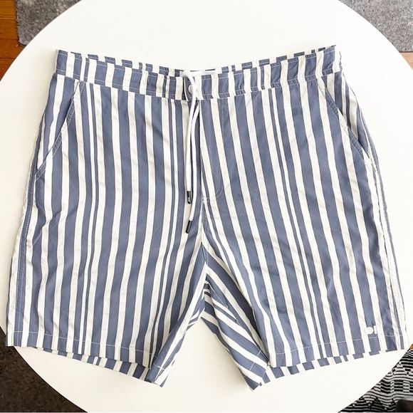 Solid & Striped 7” Stripe Hybrid Shorts Men’s Large NWOT - Picture 1 of 10